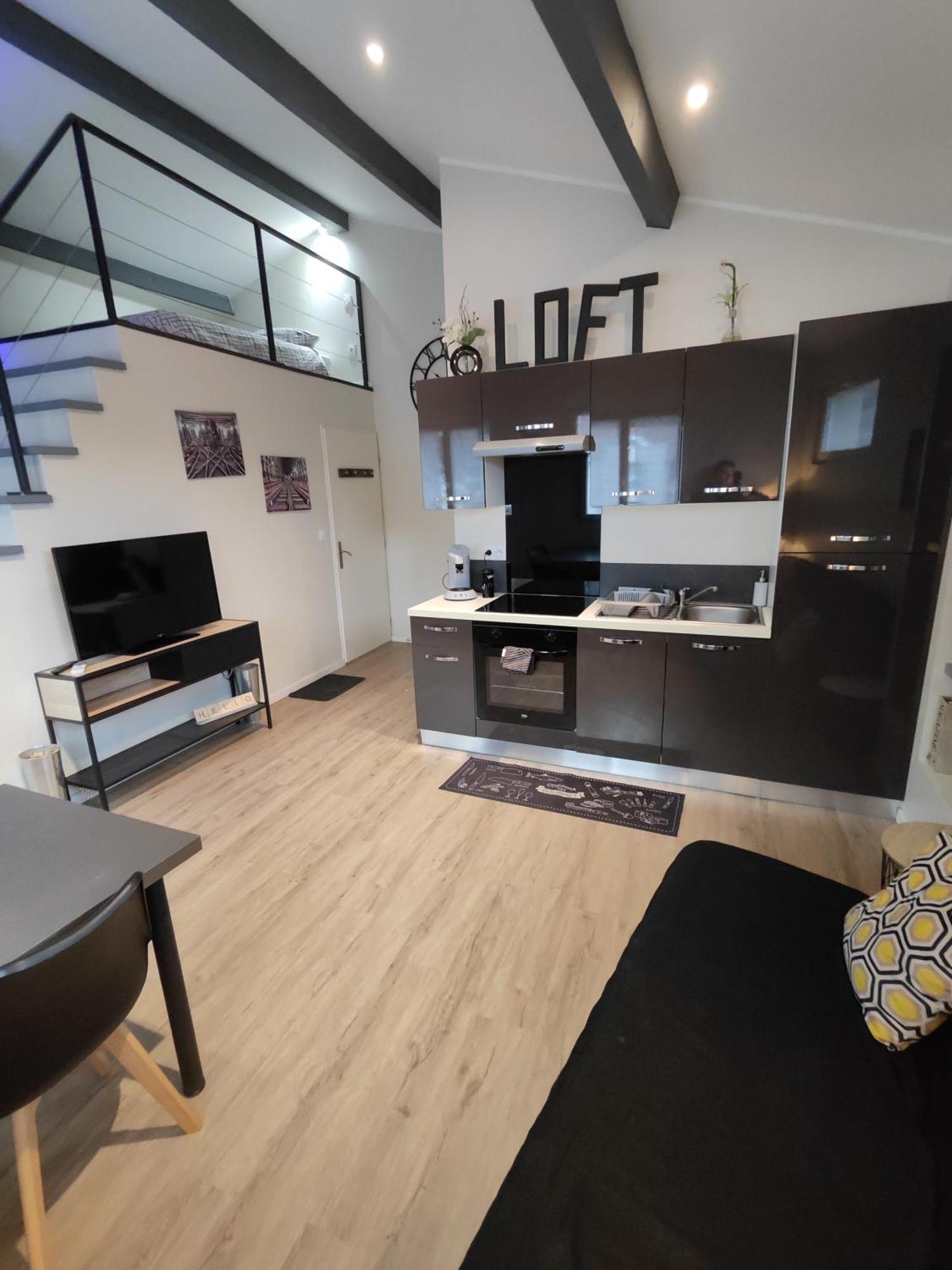 Loft, Studio And Love Rooms Bourg-Saint-Christophe Exteriör bild