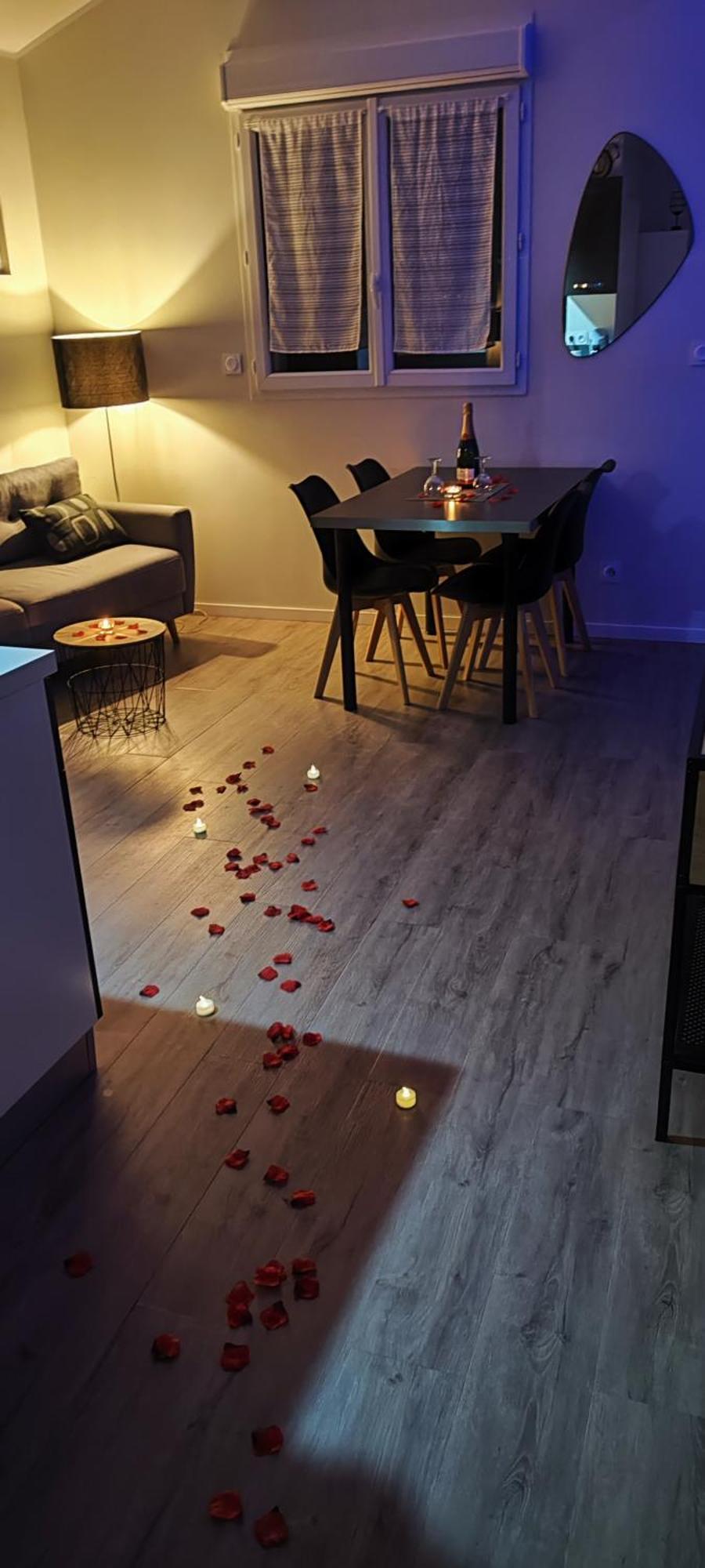 Loft, Studio And Love Rooms Bourg-Saint-Christophe Rum bild
