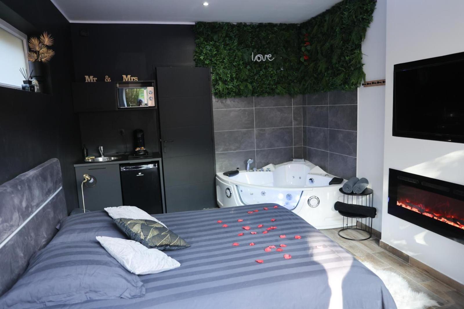 Loft, Studio And Love Rooms Bourg-Saint-Christophe Rum bild