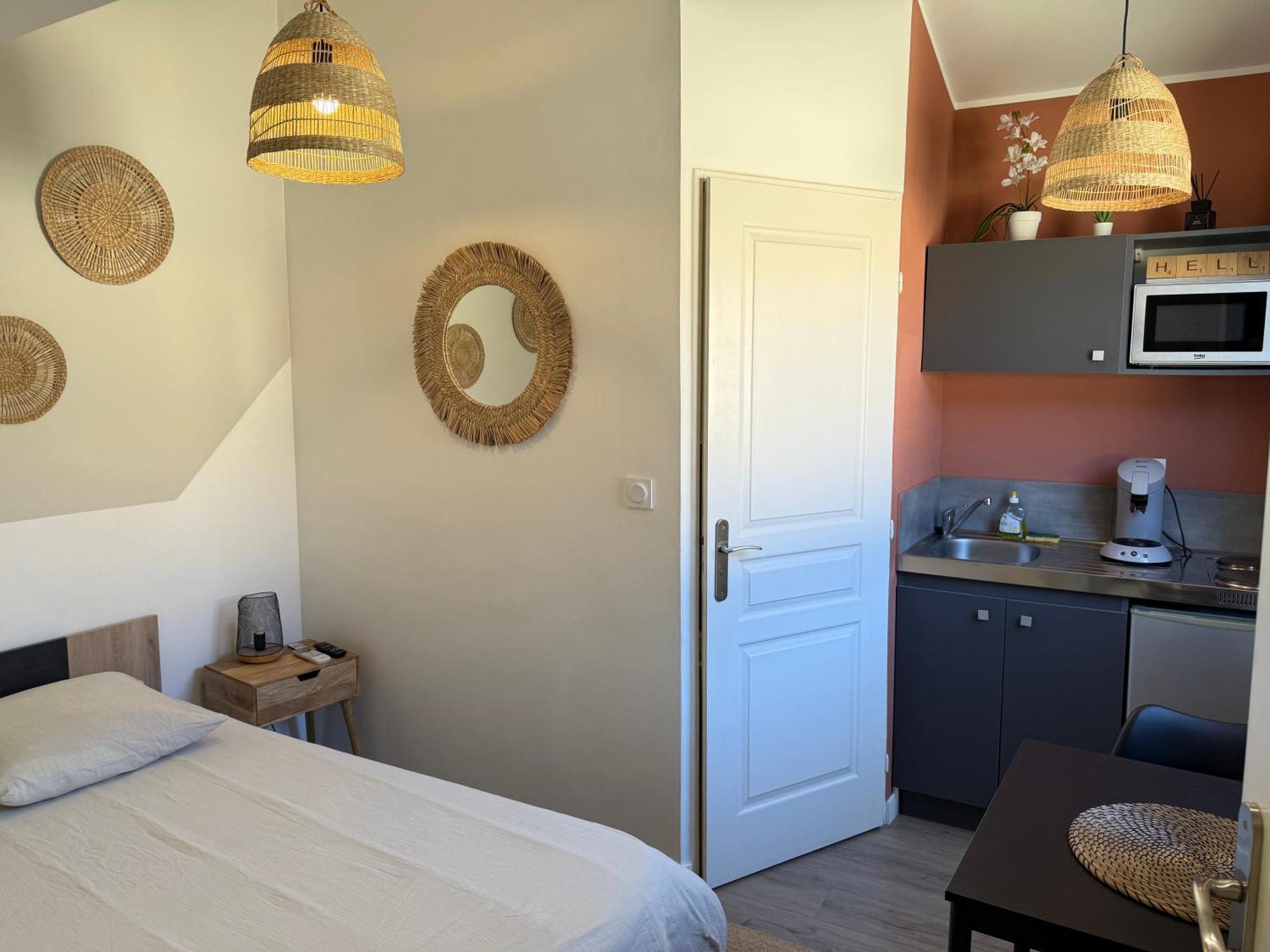 Loft, Studio And Love Rooms Bourg-Saint-Christophe Exteriör bild
