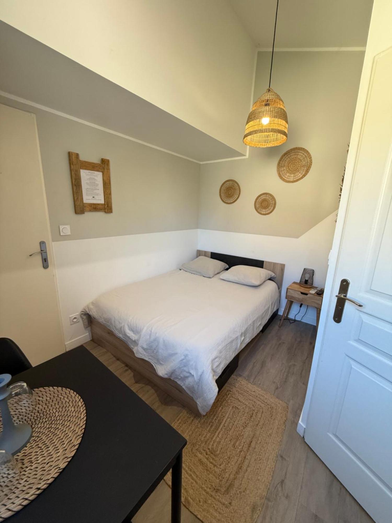 Loft, Studio And Love Rooms Bourg-Saint-Christophe Exteriör bild