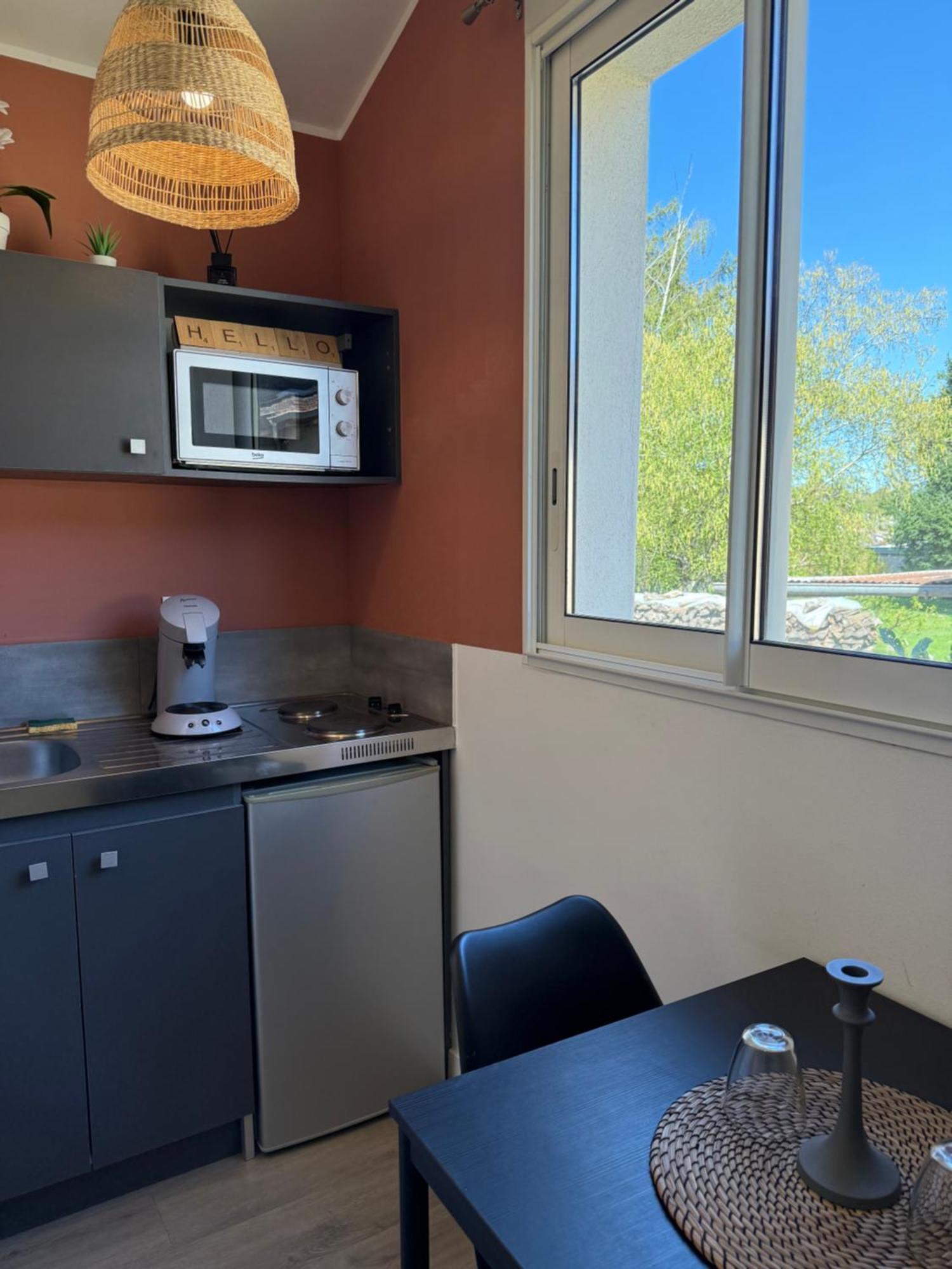 Loft, Studio And Love Rooms Bourg-Saint-Christophe Exteriör bild