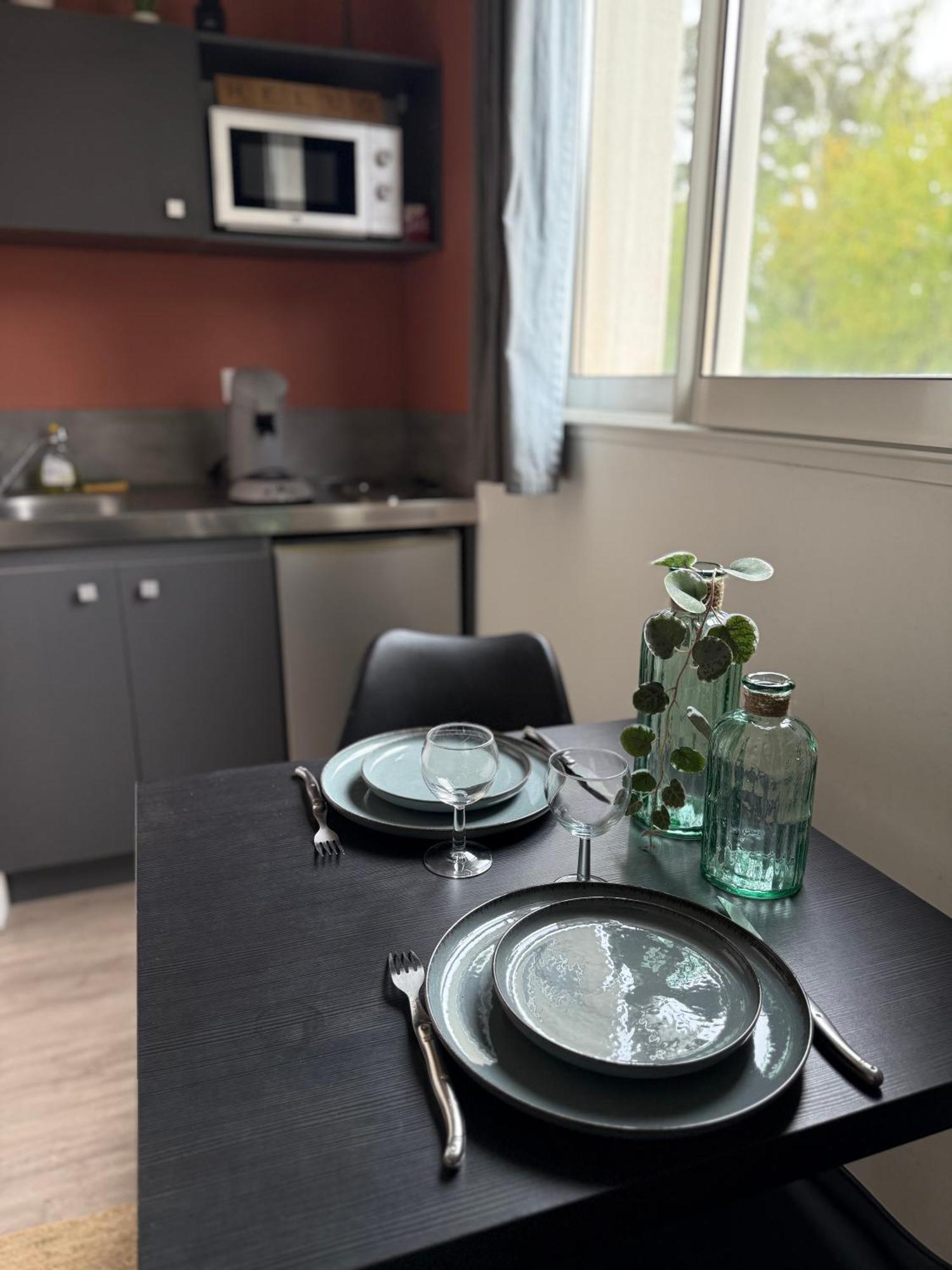 Loft, Studio And Love Rooms Bourg-Saint-Christophe Exteriör bild
