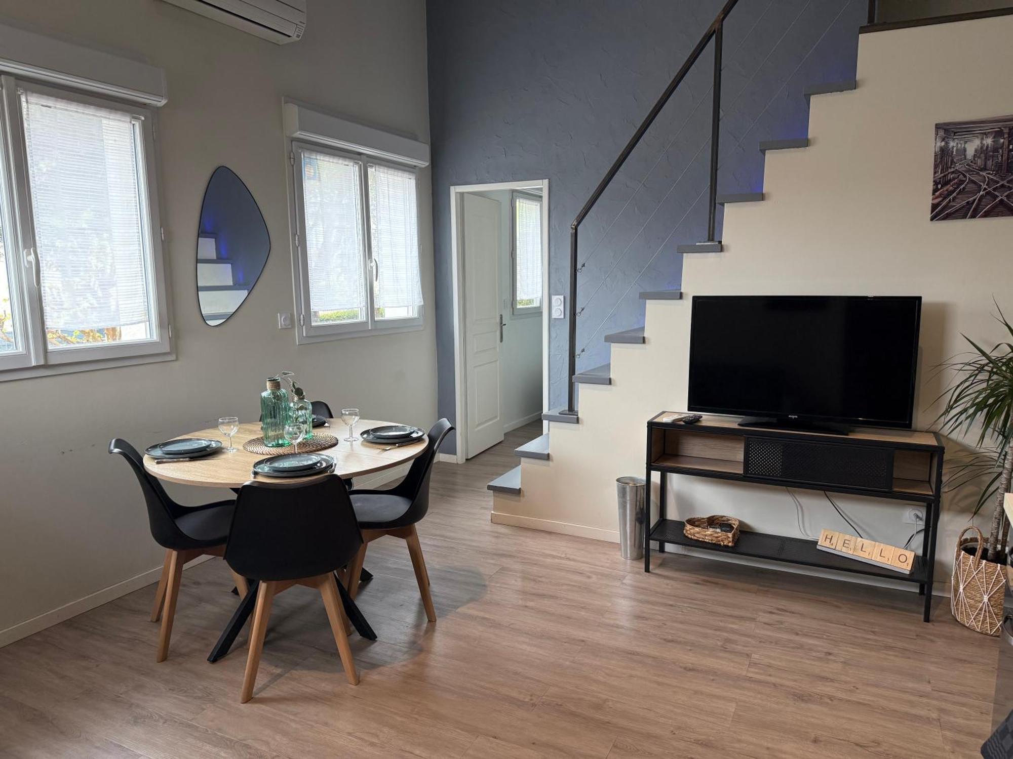 Loft, Studio And Love Rooms Bourg-Saint-Christophe Exteriör bild