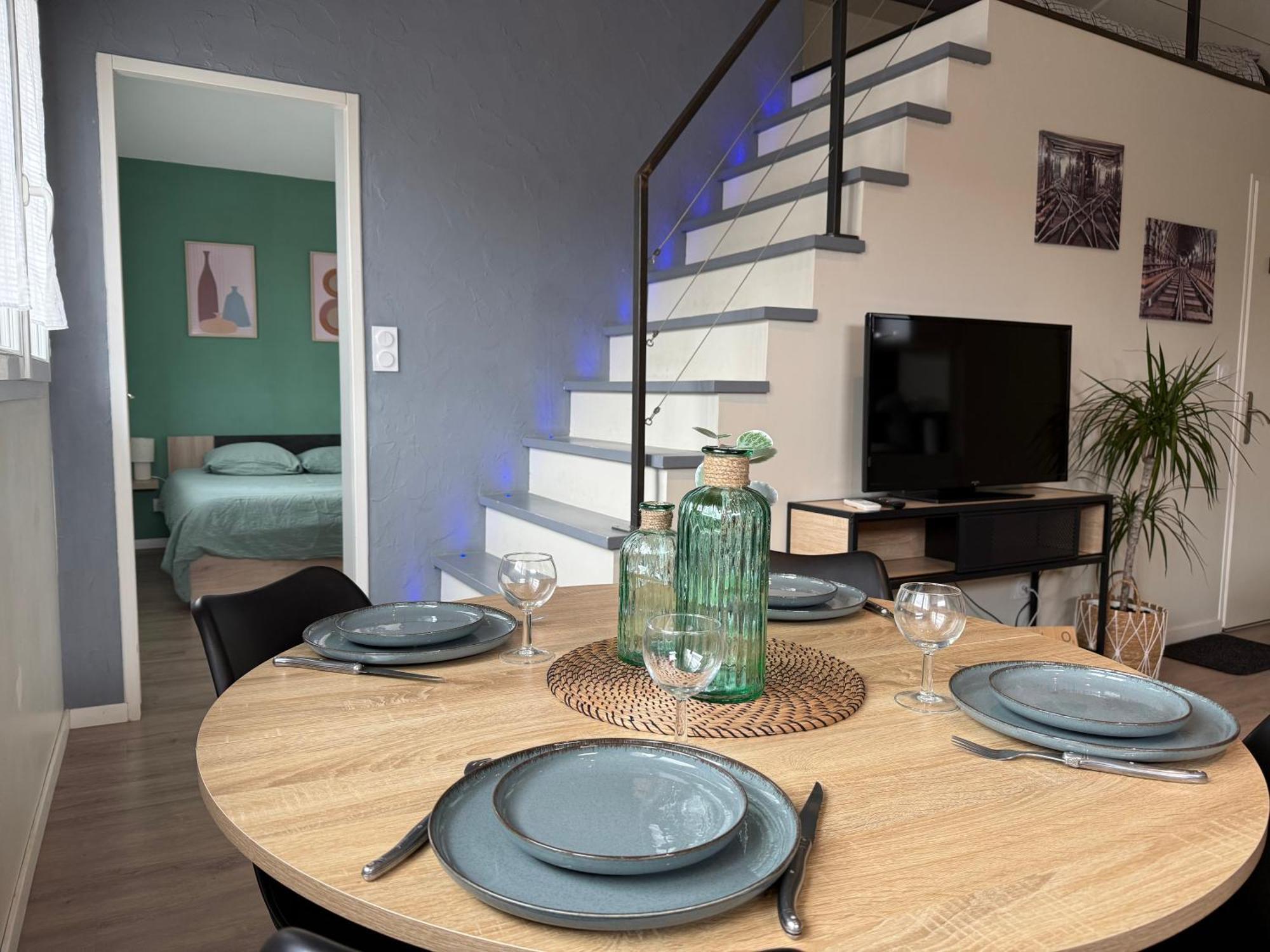 Loft, Studio And Love Rooms Bourg-Saint-Christophe Exteriör bild