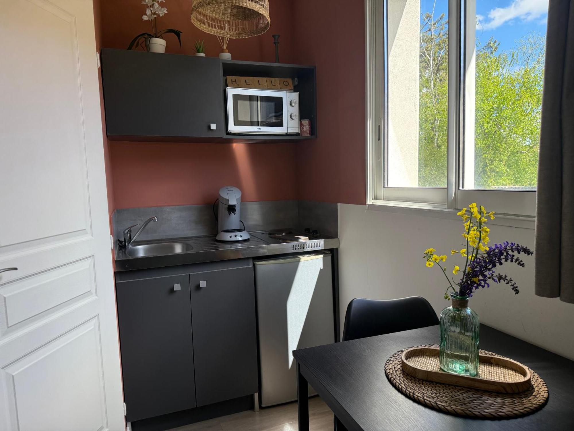 Loft, Studio And Love Rooms Bourg-Saint-Christophe Exteriör bild